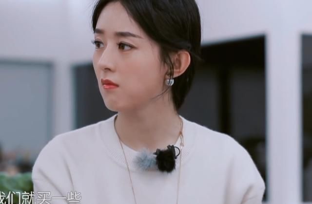中餐廳有多偏心？吃飯時趙麗穎每個鏡頭都很美，李浩菲卻慘不忍睹