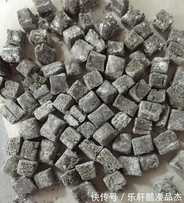 赤小豆粉|三伏天湿气重,教你在家复刻网红祛湿膏,跟湿气说拜拜