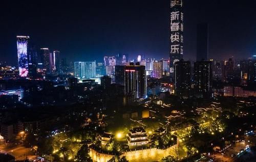 中年|春节黄金周回来了！长沙监测景区接待110.76万人次