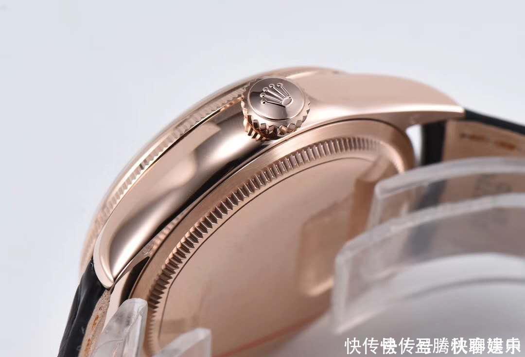 尖货表行丨无限创意,手腕上的阴晴圆缺,定制版切利尼月相评测