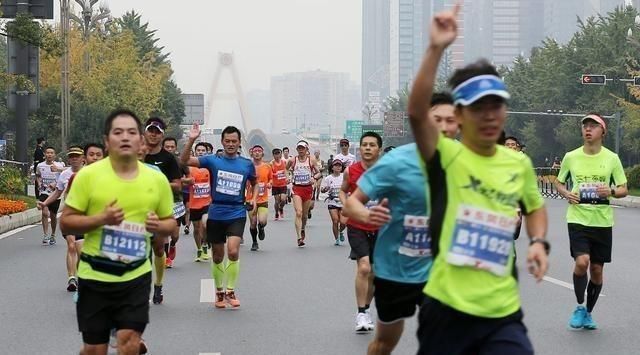 燃脂|男性160-188cm标准体重对照表，若你达标，也许并不胖，无需减肥