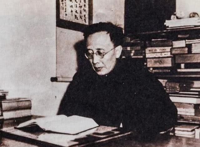 尽毁|1956年，郭沫若主张挖掘万历皇帝陵墓；开墓后文物尽毁，惨痛的教训