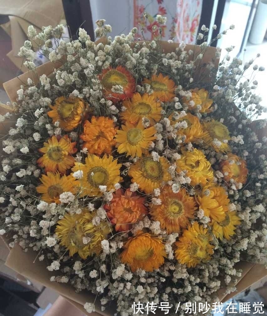 养花，花期短？教你一个小技巧，延长花期一整年，艳丽开不败