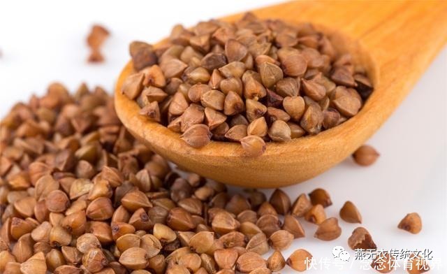 50岁男子,甘油三酯从6.8降到1.7,经验就是坚持吃了1物