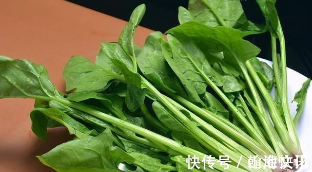 肠道健康|常吃4种食物，毁掉肠道健康，教你一个简单方法，识别肠癌