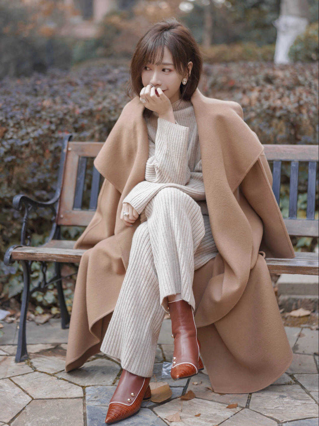 思路 穿来穿去还是“大地色”洋气,记住这几个搭配思路,美得高级