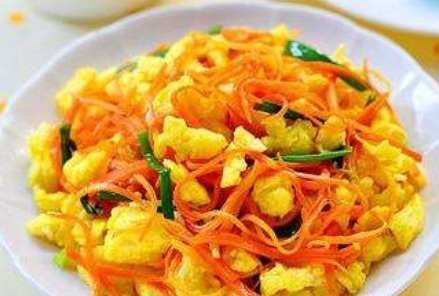 胡萝卜素|胡萝卜和此物一起炒,常食视力越来越好了,色斑没了,早知早受益