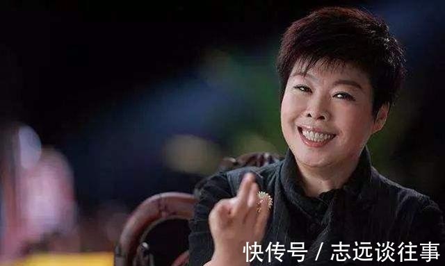 文人|于丹毛笔书法水平堪忧,却不修炼自己,真的能够代表中国?