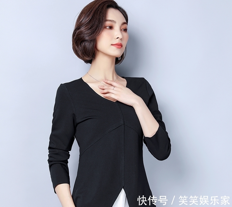 入春后穿这小衫，遮肉显瘦，很有气质和女人味，谁穿谁美