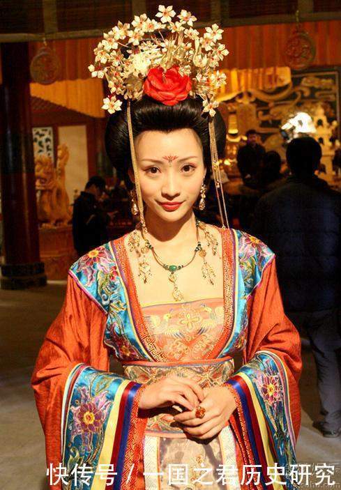 太子李建成|李世民嫔妃众多,为何敢霸占李元吉妻齐王妃,却不敢占李建成妻