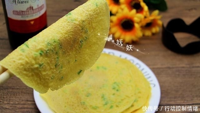 鸡蛋|不用揉面不用发,十分钟快手早餐鸡蛋饼,入口绵软老少皆宜