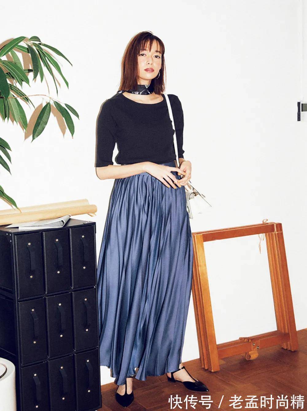 穿搭 30+女人穿“毛衣+半身裙”,气质温柔又知性