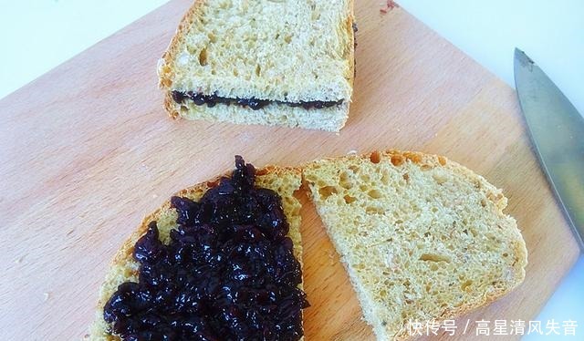 天冷早餐就吃它,比花卷好吃,比油饼还香,10分钟完成,全家爱!