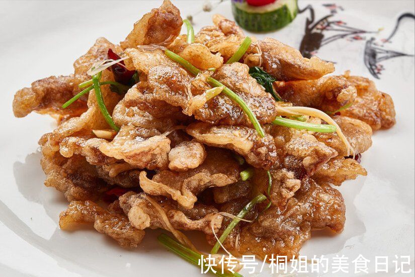 锅包肉好吃有窍门,3个要点掌握好,外焦里嫩,又香又脆不回软