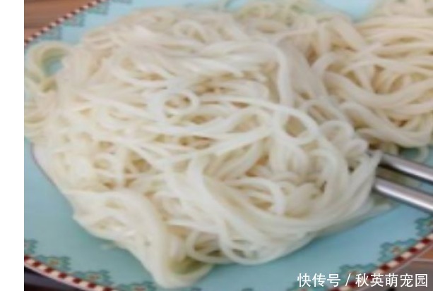 面条还能如此做加入以下食物,营养丰富,做法简单,上桌就光