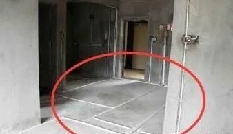 线管|工人把电线布得乱七八糟,邻居不但没生气,还夸奖他聪明