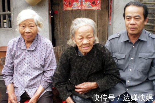 抽烟|113岁老人抽烟喝酒不运动,他说长寿很简单,只需坚持一件事