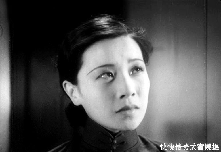 民国风华绝代的女子,仅次于胡蝶的当红艺人,为何在25岁就离去