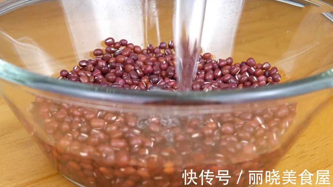 红豆|秋日进补吃红豆，92岁奶奶吃了40年，不打豆浆不熬粥，越吃越精神