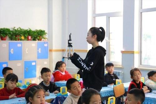 搭建|雏鹰实验小学红梅校区：云端相见，搭建家校沟通桥梁