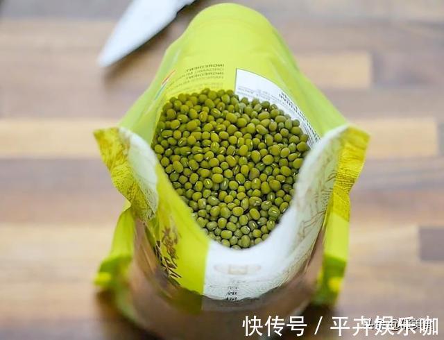 卫生|家庭自制绿豆芽，教你5个小秘诀，豆芽4天就能吃，安全卫生又营养