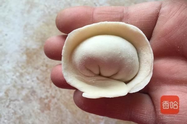 饺子|煮饺子时，万万不可热水下锅，一步错步步错，难怪饺子开裂又粘锅