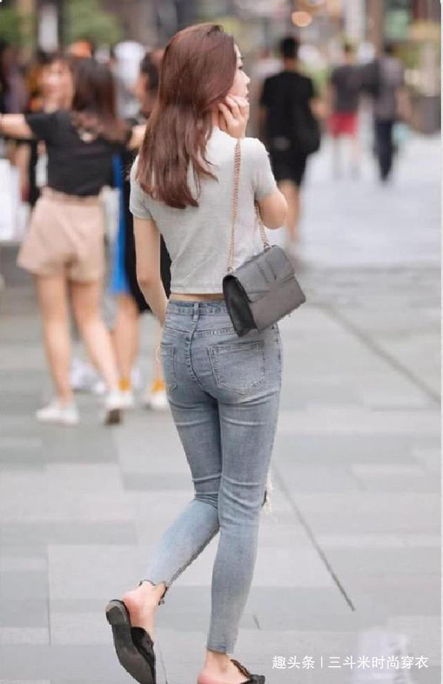 牛仔裤 紧身牛仔裤气质女神,简单干练搭配,散发高贵女人味!