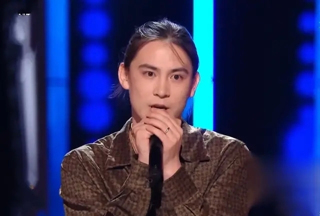 吴莫愁|好声音2021全球首播,赛制奇葩、质量拉胯,8位导师上演脱口秀