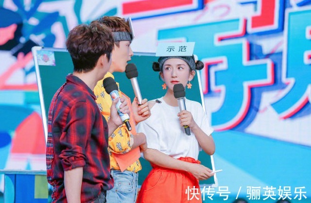《快本》存在感超低嘉宾，全程微笑不出声，何炅谢娜都帮不了她