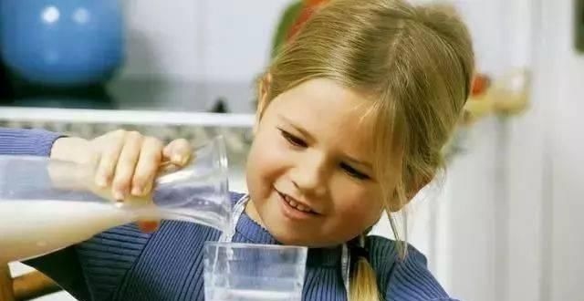 肾衰|9岁男孩排不出尿,查出肾衰,医生说孩子这几处不能随便打