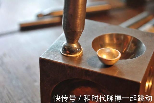 机关|这件暗藏机关的项链，又变手链的可拆搭扣