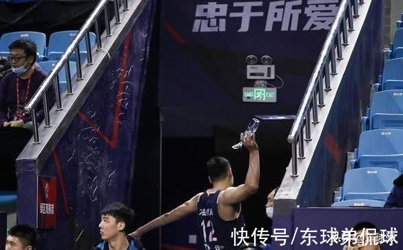 威姆斯|打球脏？为何广东男篮的比赛容易出现人员受伤？杜锋朱总该清醒了