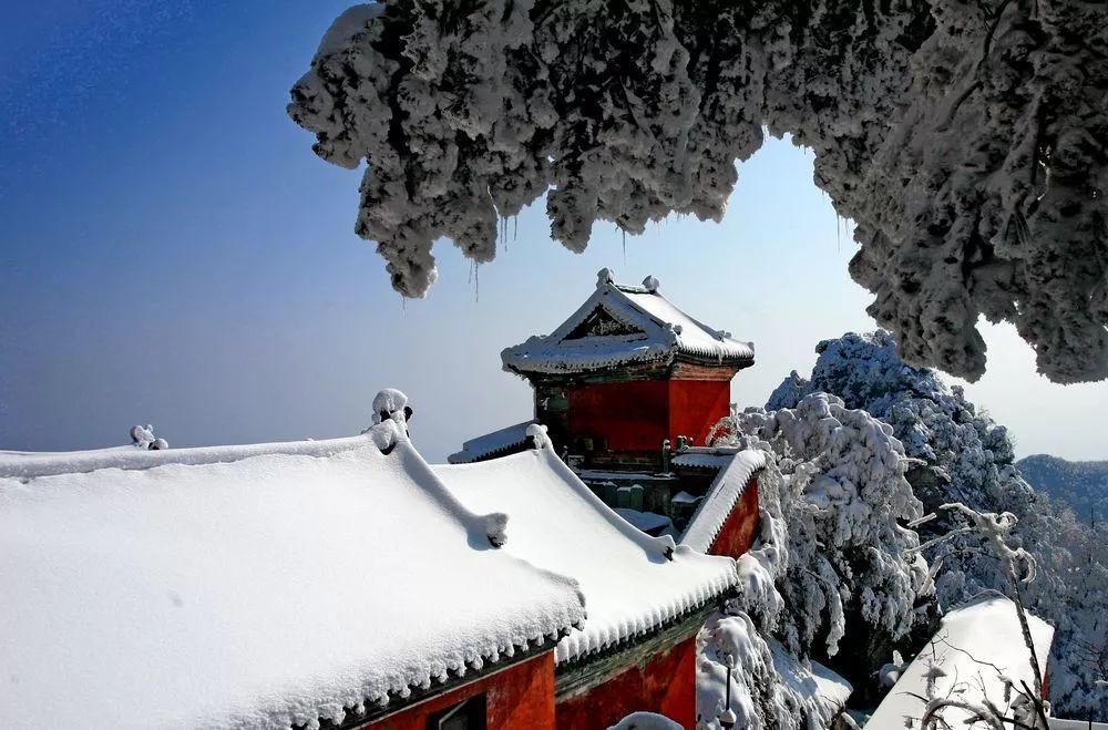 风雪|风雪武当山,仙境藏玄机!大雪封山时,道人、隐士都在干什么!