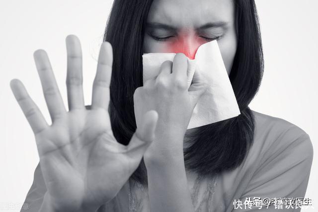 女子发热,以为肝癌,儿子拒绝治疗,医生一段话终挽回生命