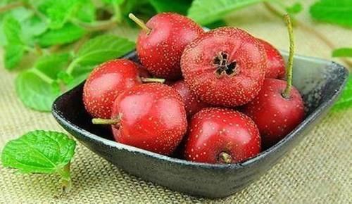 血脂|高血脂可以吃葡萄吗？医生建议：想要稳定血脂，5种水果少吃