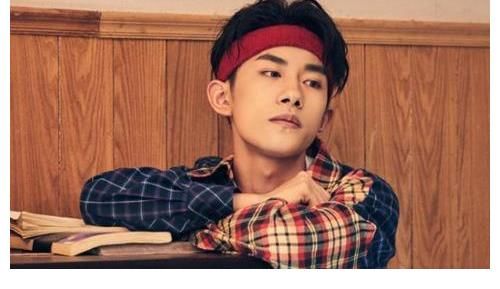 千玺|易烊千玺“新面孔”曝光!两部新作即将亮相,有望成为圈层骄傲!