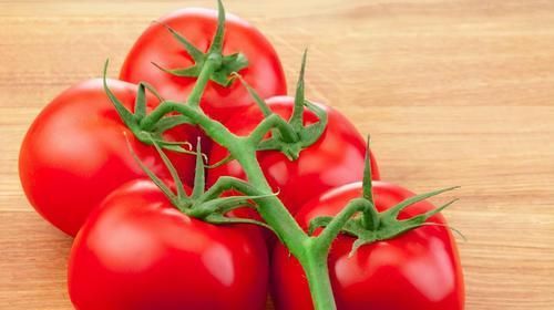  蕃茄|每天晚上坚持吃3种食物，营养丰富、滋润肌肤，爱吃就赚了！
