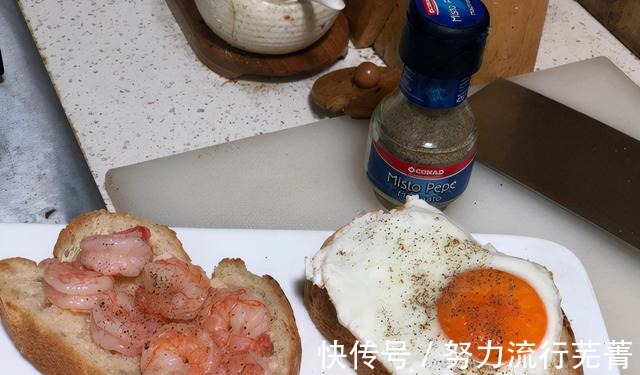 早餐吃一份开放式法棍,外脆里软,越嚼越香!