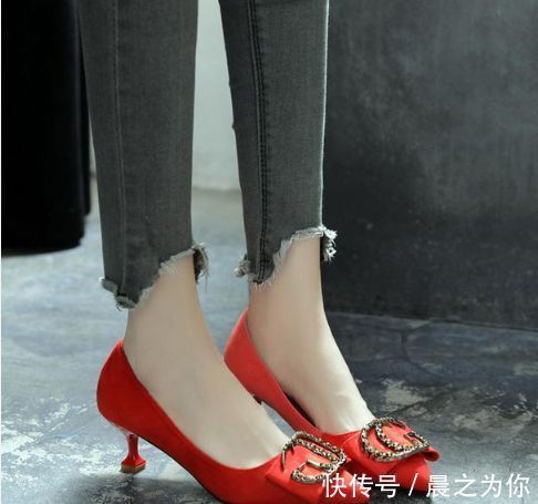 尖头 尖头细高跟鞋,每个女人都喜欢,却不是每个女人都能驾驭!