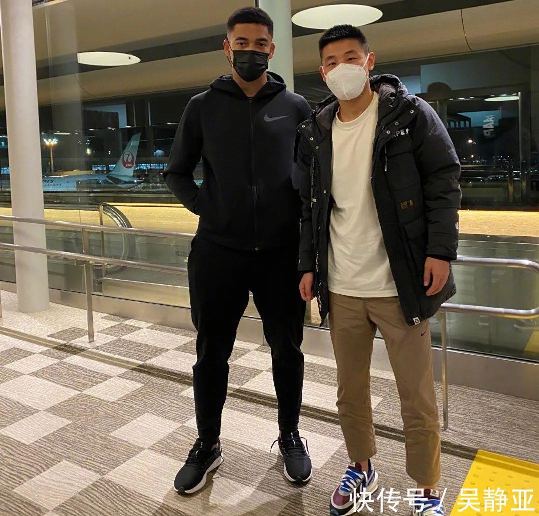 巴西|闹剧!费南多家中有事返回巴西,国足怎一个乱字了得,李霄鹏好运