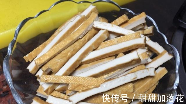 我家孩子特馋这菜，好吃还不贵，钙质比鸡蛋还高，5分钟就出锅！