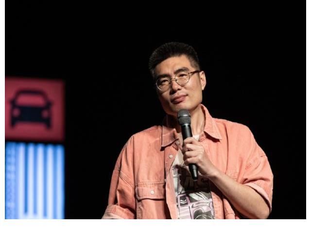 脱口秀大会|脱口秀职业演员的代表，半决赛舞台上的他，绽放出了光芒