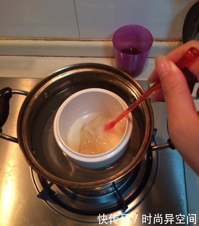 适合|做这个蛋糕不需要烤箱,有冰箱就能做,正适合夏天吃