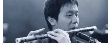 窦唯的幻灭史:从“摇滚巨子”到“查无此人”,经历了什么?