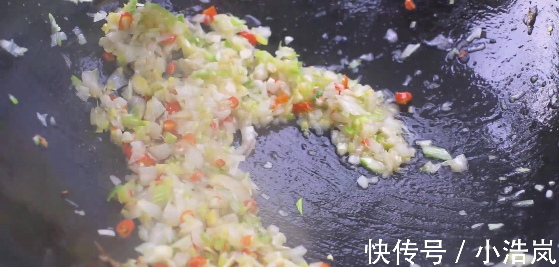 宵夜|手把手教你做宵夜，炒一锅大田螺，吃得特别爽！