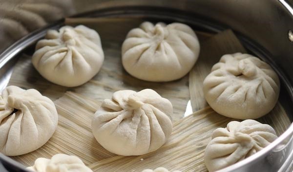 好吃流油的鲜肉包子，入口即化，让你满嘴流油，一口气能吃五六个