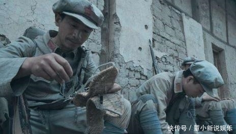 缴获|八路军为何宁肯穿草鞋, 也不穿缴获的日本皮军靴? 原因很简单