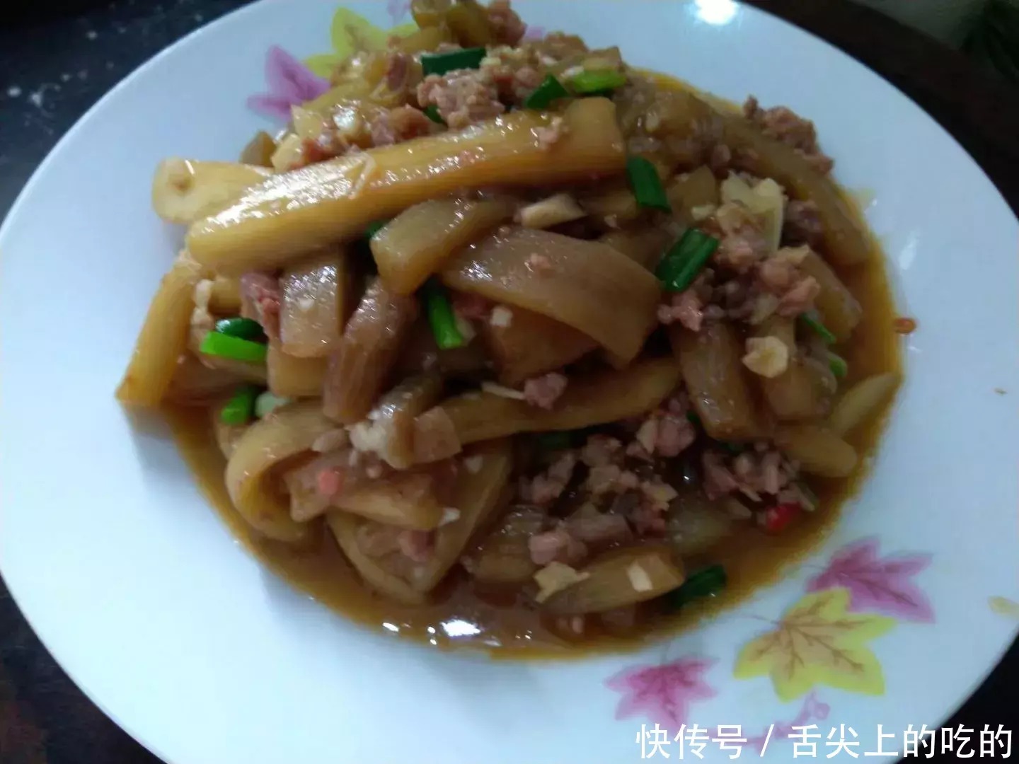 下饭|教你花10块钱,做一道“肉末焖茄子”,好吃又下饭,味道还挺赞