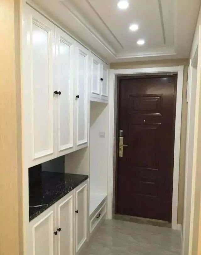 收纳|晒一下刚打扫完的新家，家具还没买，玄关看着很满意