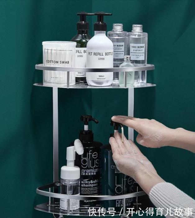 插座|不禁让人吐槽的几款“网红设计”,表面好看、实用,实际上很鸡肋